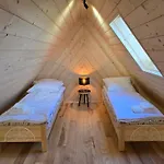 Feriehus Rusinova - *
